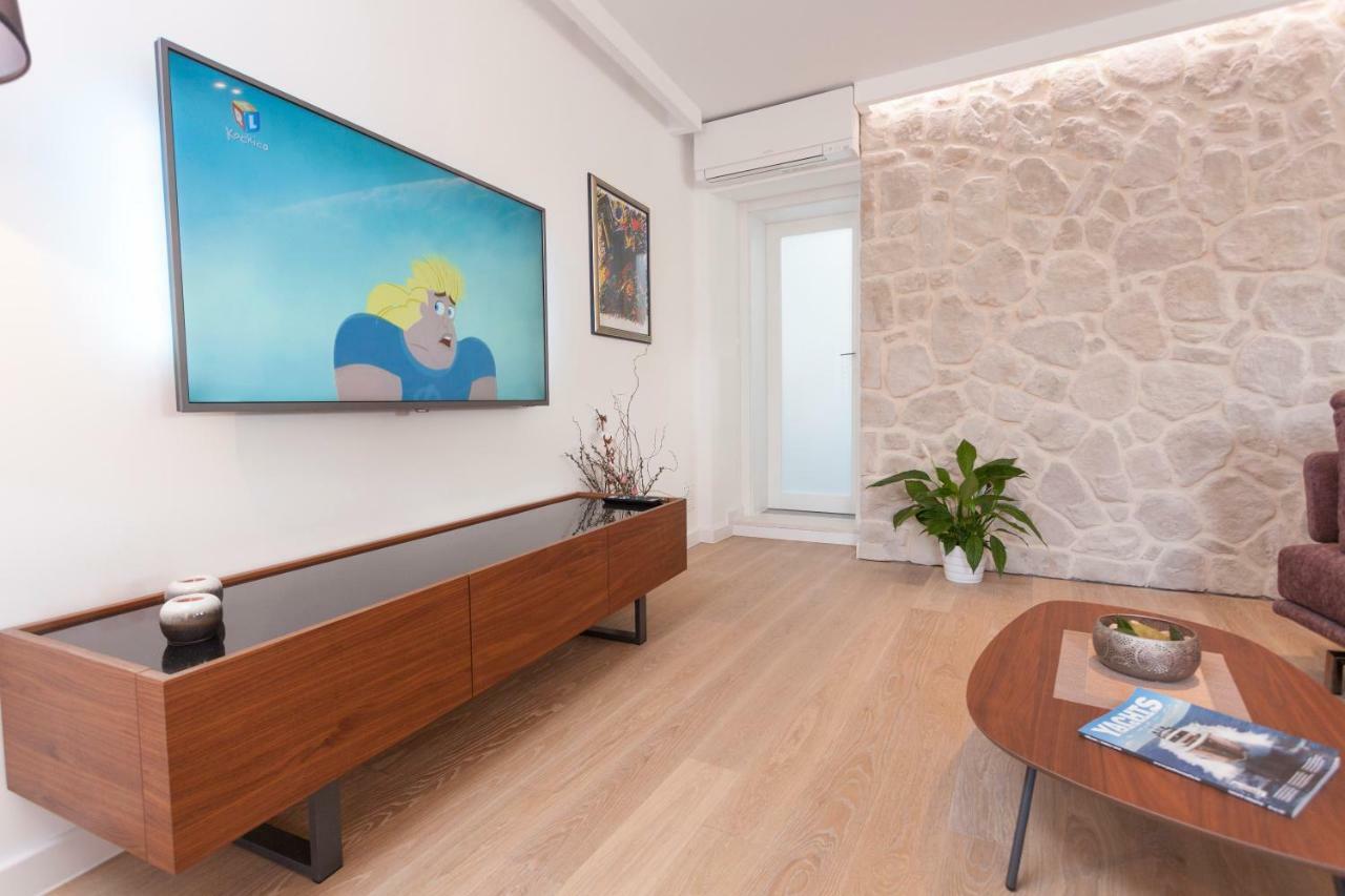 The Square Makarska, Lux App In The Heart Of The City Εξωτερικό φωτογραφία